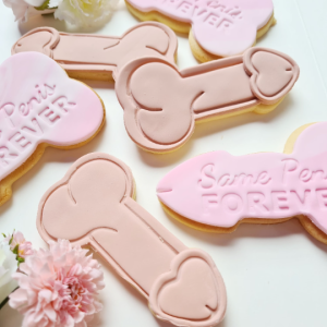 Hens Cookie Set