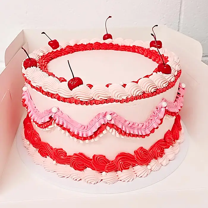 Create Your Own Vintage Cake - Image 5